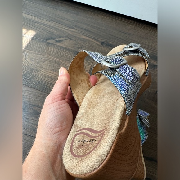 Dansko Women's Sophie Blue Iridescent Wood Midsole Sandals (Size 39 EU) - Picture 10 of 10